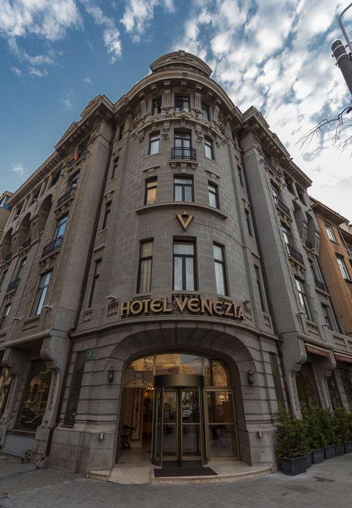 Hotel Venezia by Zeus International Bucarest Esterno foto