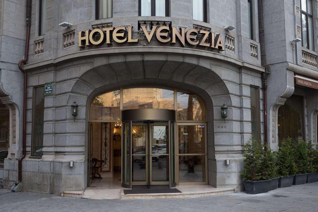 Hotel Venezia by Zeus International Bucarest Esterno foto