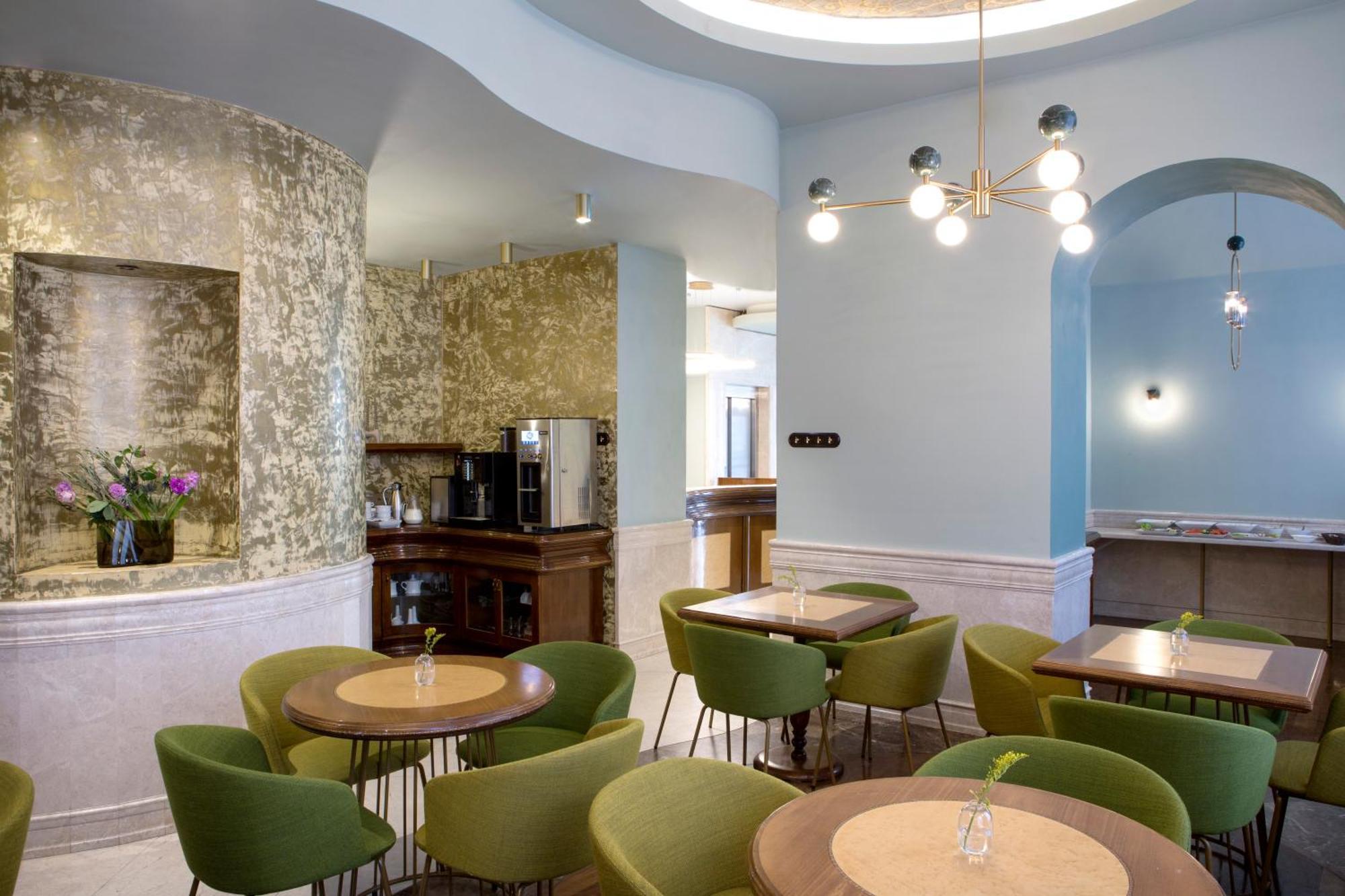 Hotel Venezia by Zeus International Bucarest Esterno foto