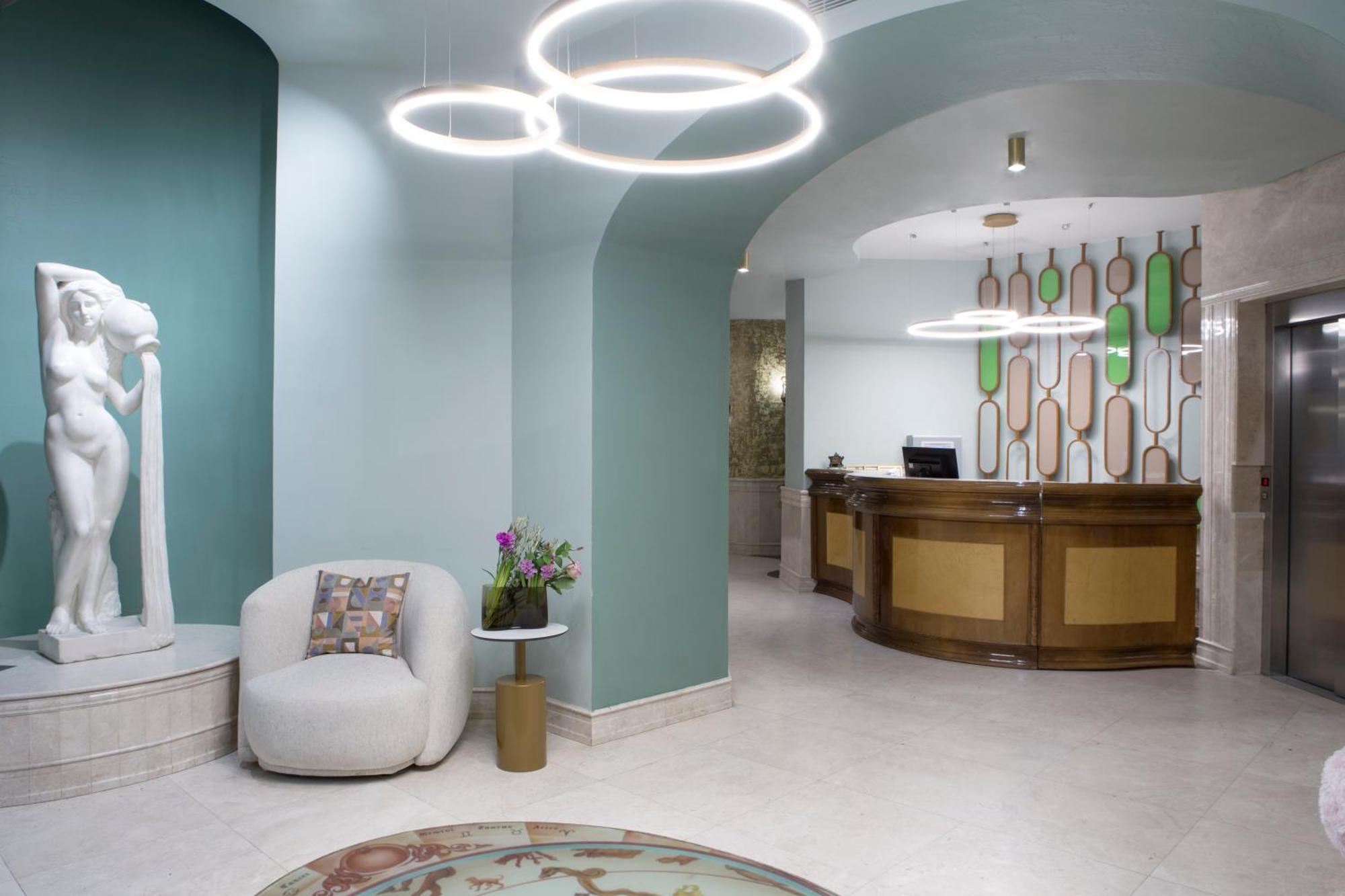 Hotel Venezia by Zeus International Bucarest Esterno foto